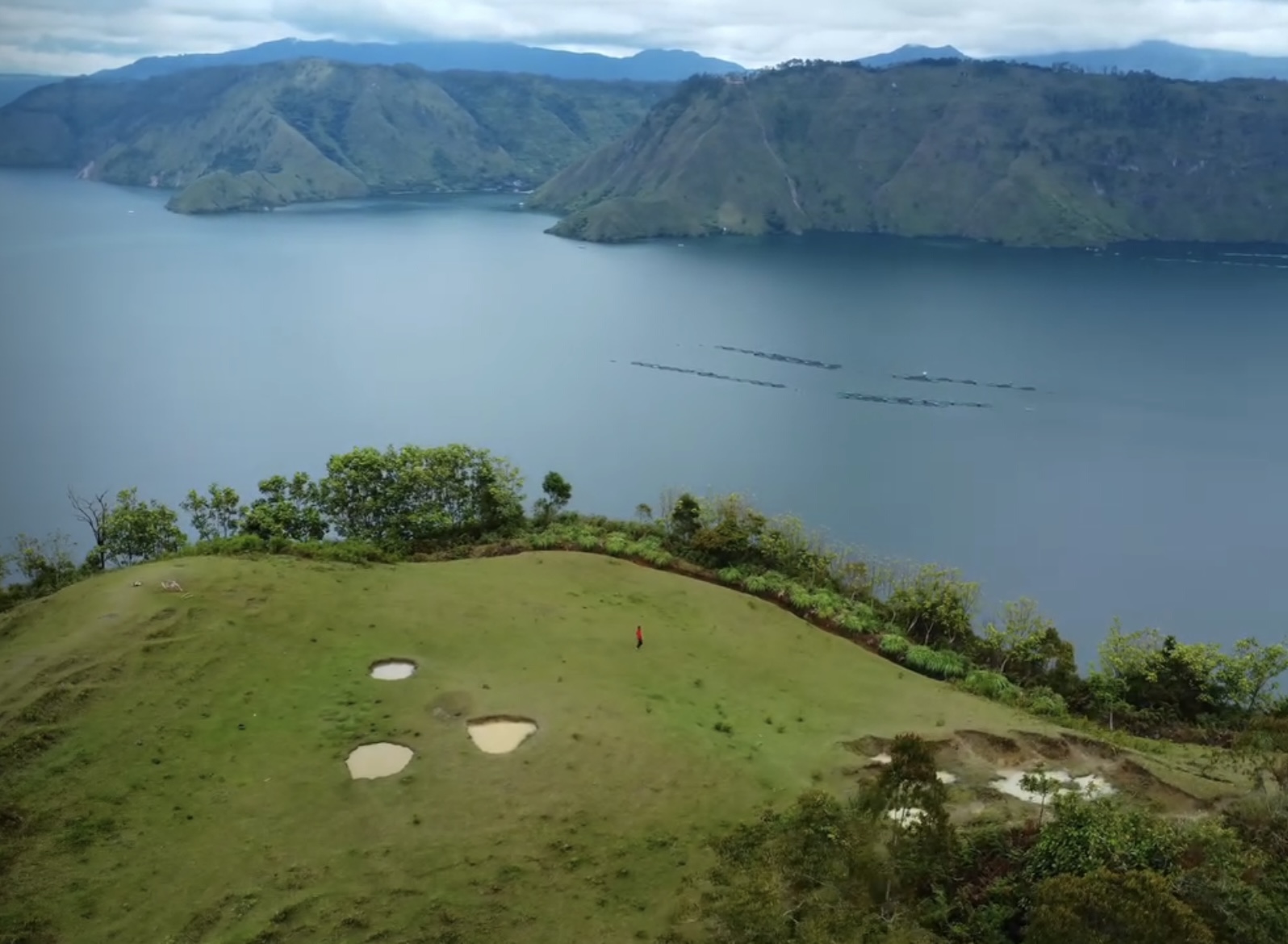 7 Days Amazing Sumatra Orangutan Trekking Tour & Lake Toba